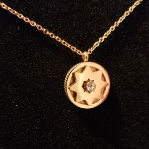 Gold Star Pendant Necklace